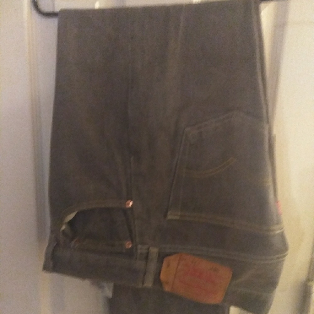 Levis